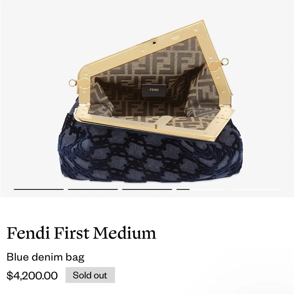 Fendi First Medium
Blue denim bag - Picture 4 of 15